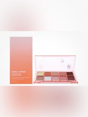 Eyeshadow Palette — Peach & Neutral Shades
